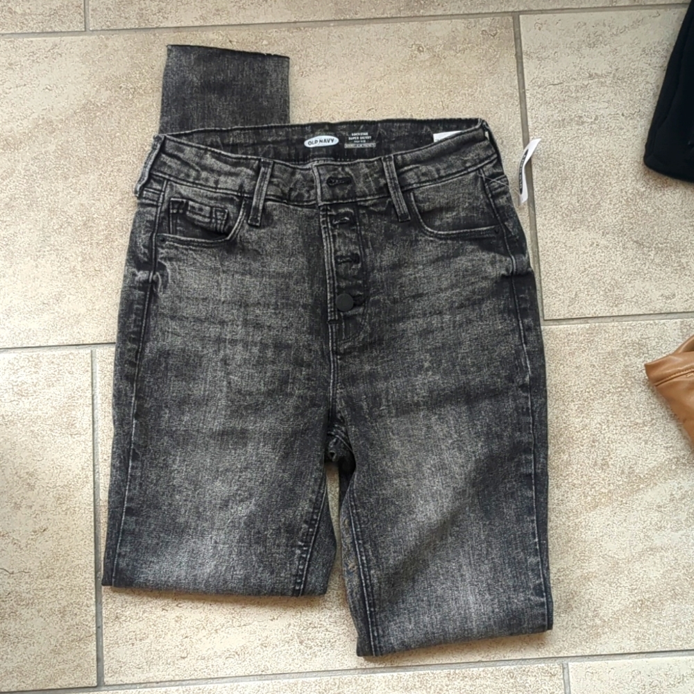 Old Navy Button-Fly Ankle Jeans
